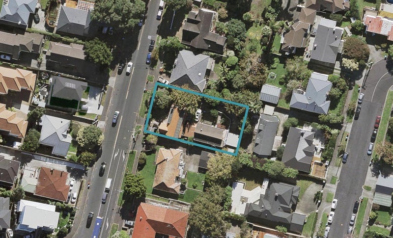 2/218 Gillies Avenue, Epsom, Auckland - Carousel 1