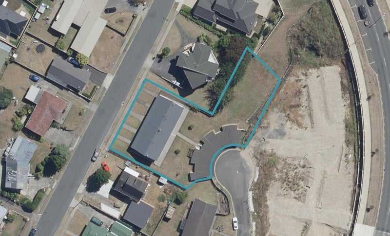 13 Goodwin Terrace, Temple View, Hamilton - Carousel 1