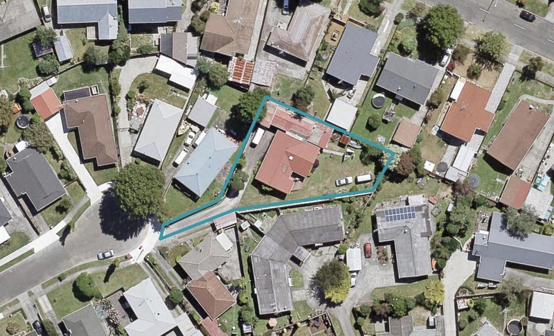 22 Harvard Grove, Totara Park, Upper Hutt - Carousel 1