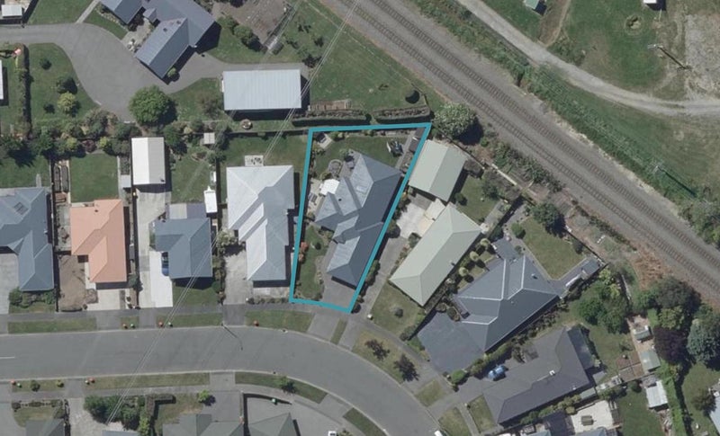 70 Mauger Drive, Heathcote Valley, Christchurch - Carousel 1