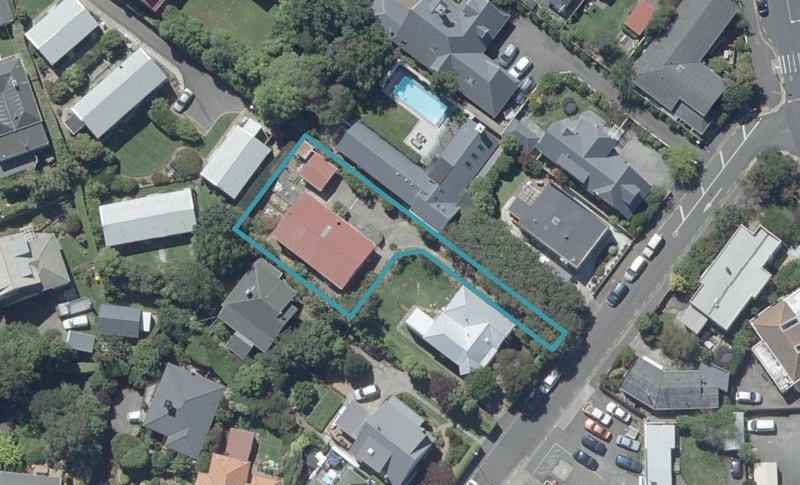 8B Sim Street, Maori Hill, Dunedin - Carousel 1