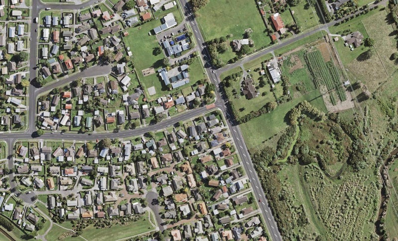 133 Hyperion Drive, Randwick Park, Auckland - Carousel 1