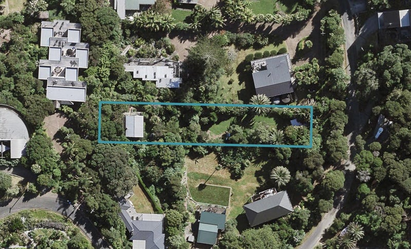 15 Tiri View Road, Palm Beach, Waiheke Island - Carousel 1