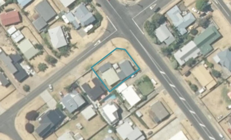401 Ocean Road, Whangamatā - Carousel 1
