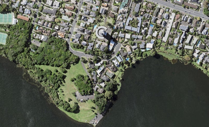 23 Sylvan Park Avenue, Milford, Auckland - Carousel 1