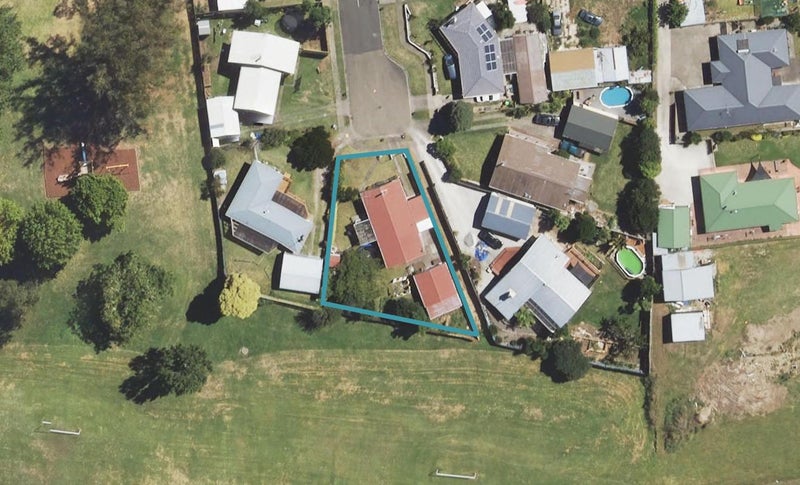 7 Anita Grove, Riverdale, Gisborne - Carousel 1