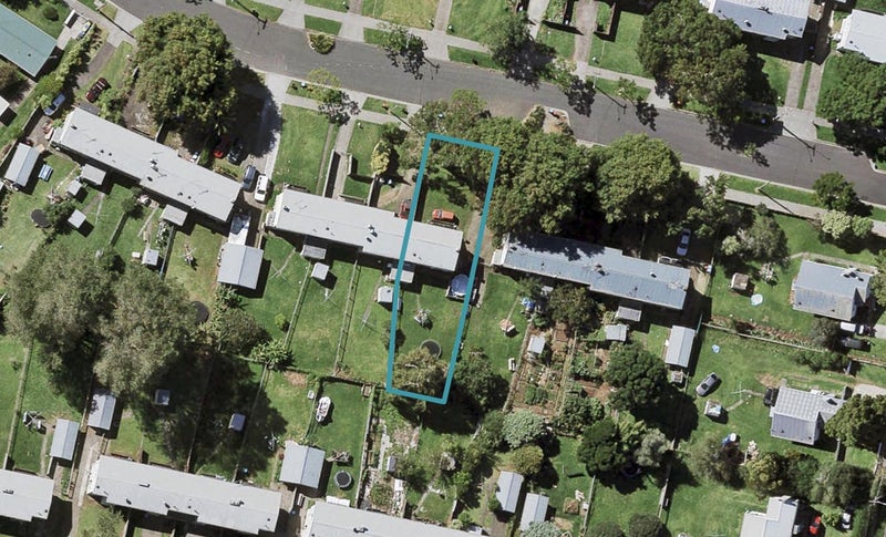 29 Maybury Street, Point England, Auckland - Carousel 1