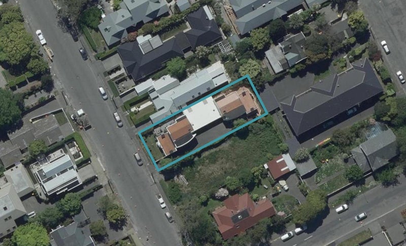 2/10 Naseby Street, Merivale, Christchurch - Carousel 1