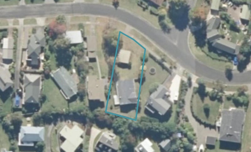 13 Kenrigg Road East, Kinloch, Taupō - Carousel 1