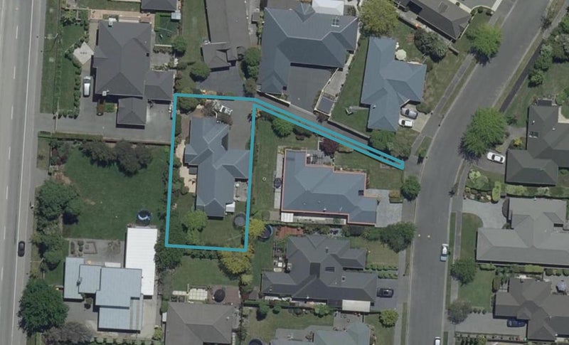 14 Aylsham Lane, Casebrook, Christchurch - Carousel 1