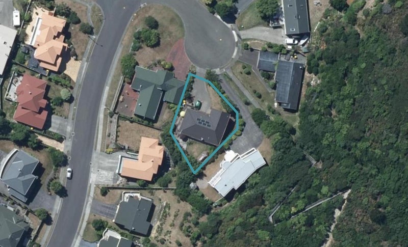4 Iona Place, Papakowhai, Porirua - Carousel 1
