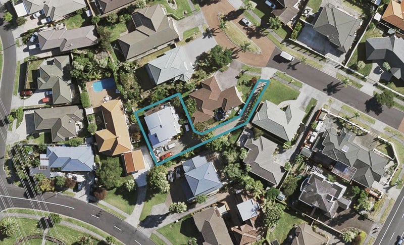 6 Lamia Place, The Gardens, Auckland - Carousel 1