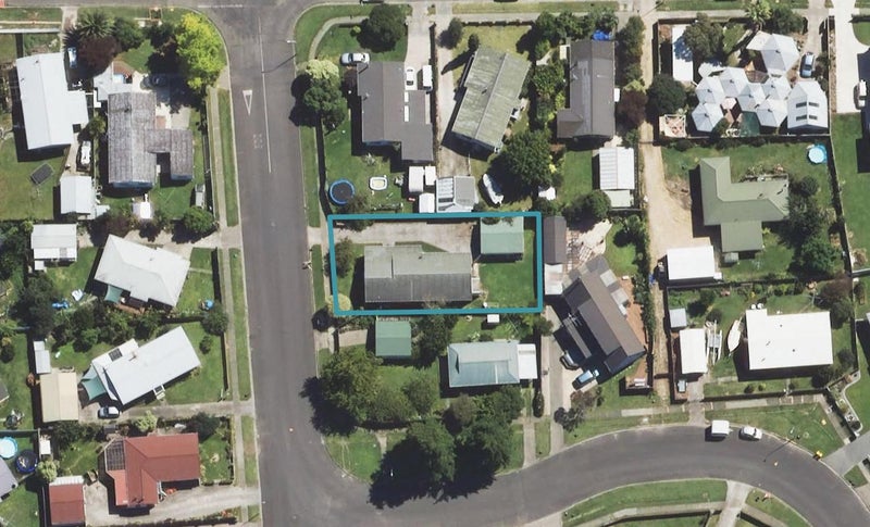 4 Campion Road, Riverdale, Gisborne - Carousel 1