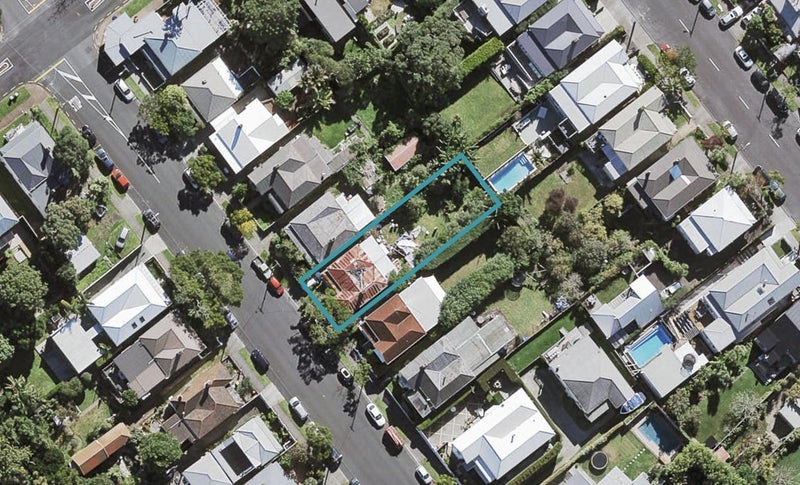 27 Ariki Street, Grey Lynn, Auckland - Carousel 1