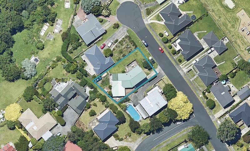 16 Sunset Crescent, Maungatapu, Tauranga - Carousel 1