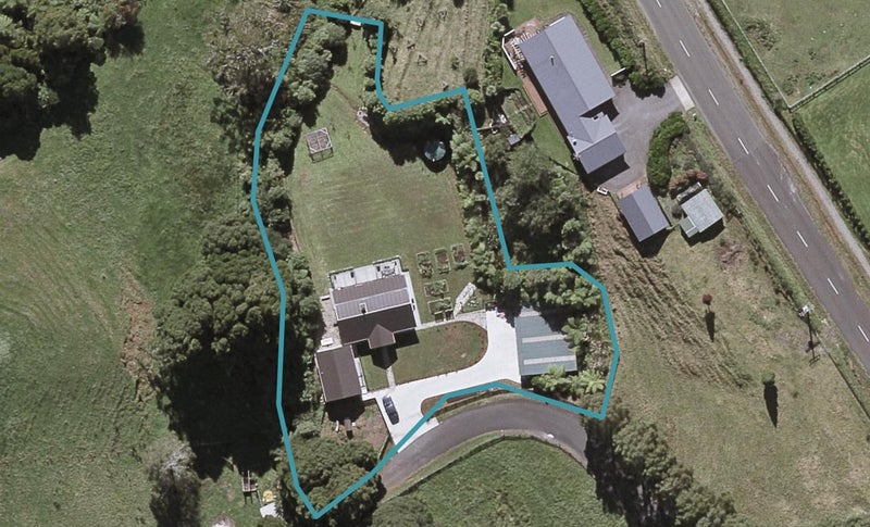 384 Tukapa Street, Hurdon, New Plymouth - Carousel 1