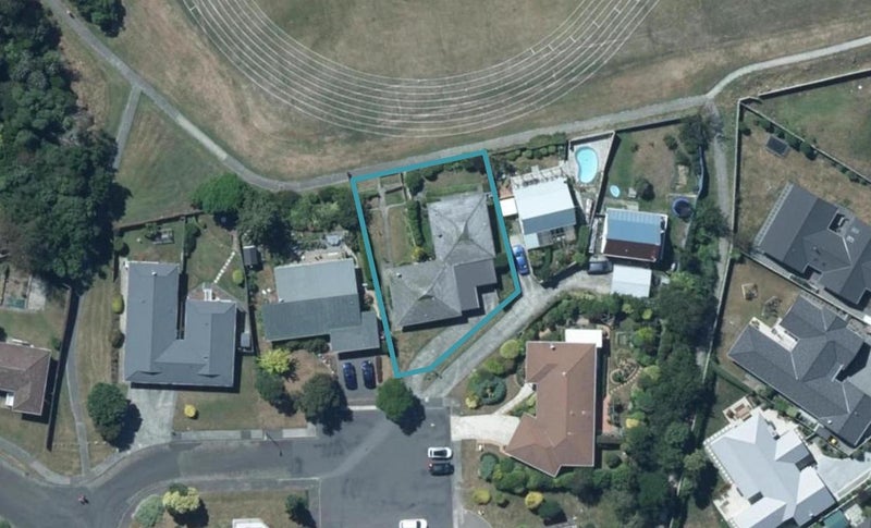 11B Latitude Close, Whitby, Porirua - Carousel 1