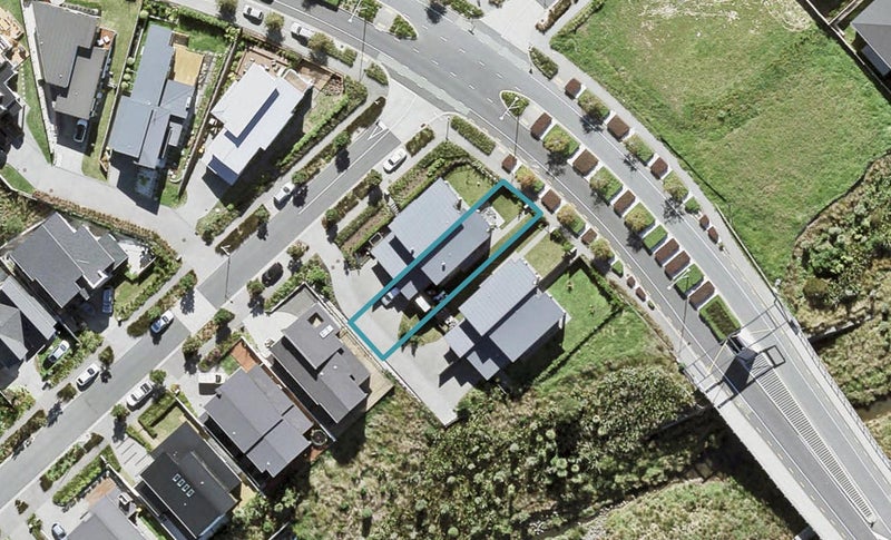 8 Te Oneroa Way, Long Bay, Auckland - Carousel 1