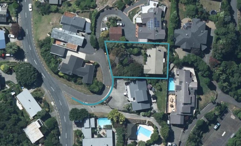 11 Oak Avenue, Paremata, Porirua - Carousel 1