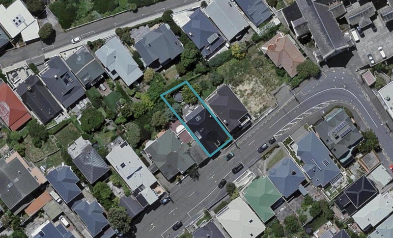 65 Hawker Street, Mount Victoria, Wellington - Carousel 1