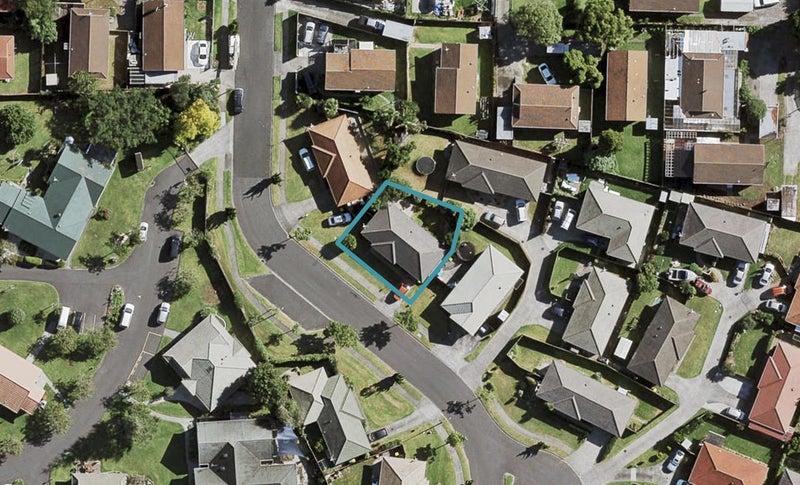 10 Rebecca Rise, Weymouth, Auckland - Carousel 1
