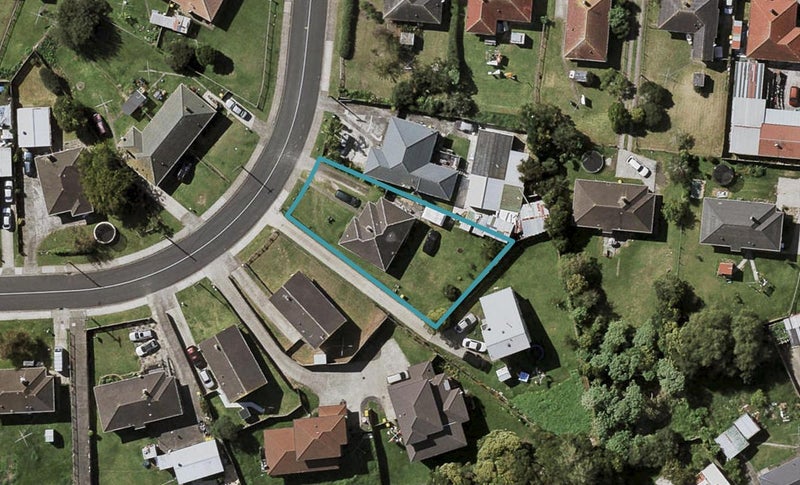 39 Nola Crescent, Otara, Auckland - Carousel 1