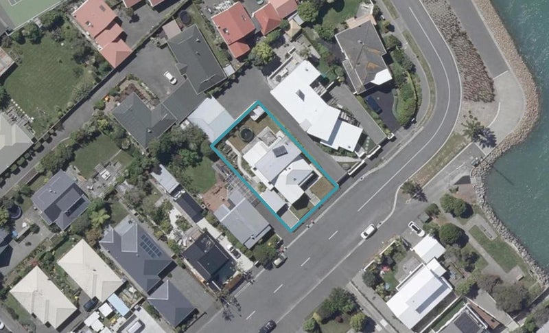 7 Beachville Road, Redcliffs, Christchurch - Carousel 1