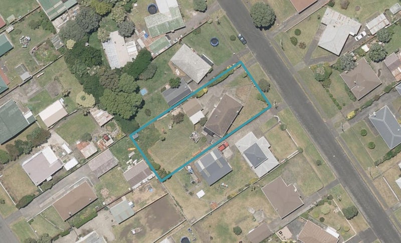 19 Laird Street, Castlecliff, Whanganui - Carousel 1