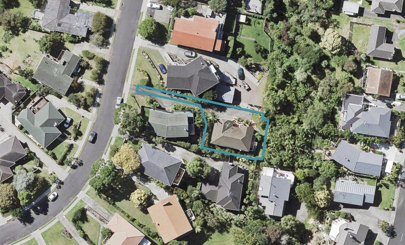 14A Mayfair Crescent, Mairangi Bay, Auckland - Carousel 1