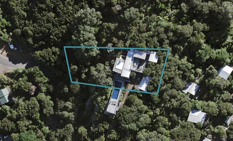 33 Okoka Road, Omiha, Waiheke Island - Carousel 1