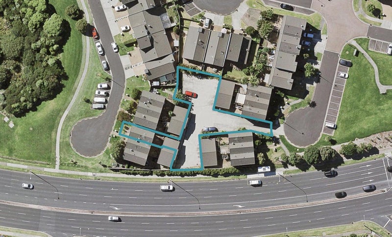 74 Tiger Drive, Golflands, Auckland - Carousel 1