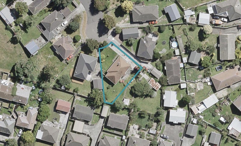 8A Hamua Grove, Waiwhetu, Lower Hutt - Carousel 1