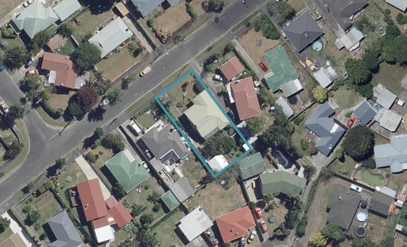 18 Minifie Avenue, Melville, Hamilton - Carousel 1