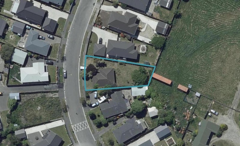 12 Farnborough Street, Aranui, Christchurch - Carousel 1