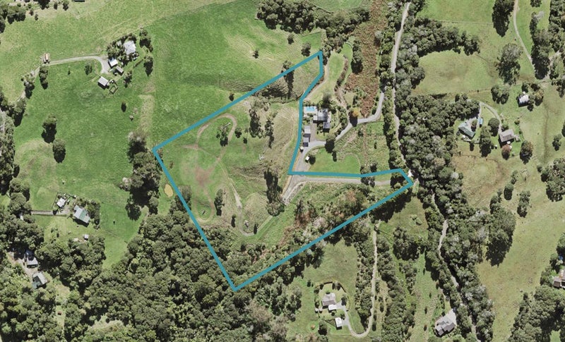 185 Kauri Crescent, Kumeu - Carousel 1