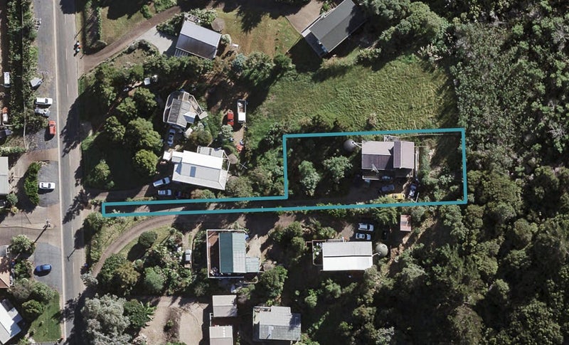 17A Erua Road, Ostend, Waiheke Island - Carousel 1