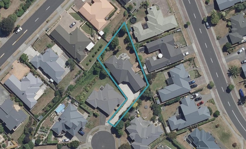 8 Glenwarrick Court, Rototuna, Hamilton - Carousel 1