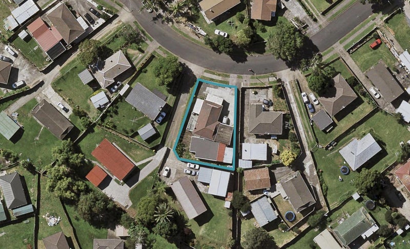 20 Desmond Place, Otara, Auckland - Carousel 1