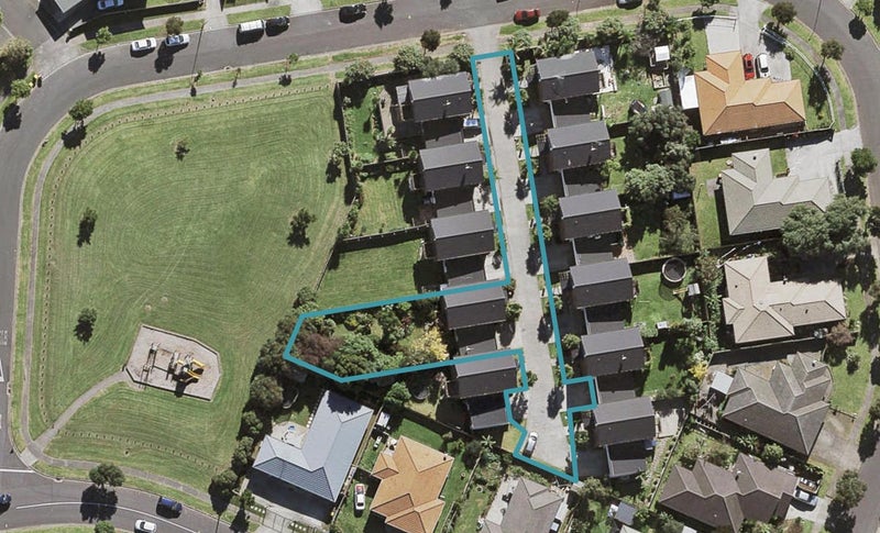 28 Secoia Crescent, Mangere, Auckland - Carousel 1