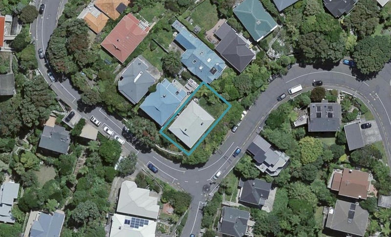 31 St Michaels Crescent, Kelburn, Wellington - Carousel 1