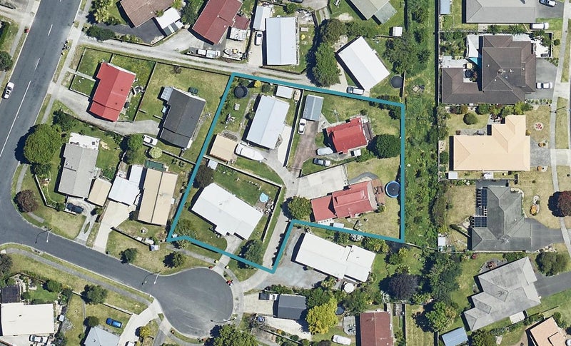 7 Kimber Grove, Papamoa Beach, Papamoa - Carousel 1