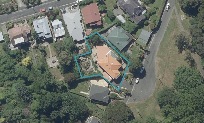 8 Stonelaw Terrace, Maori Hill, Dunedin - Carousel 1