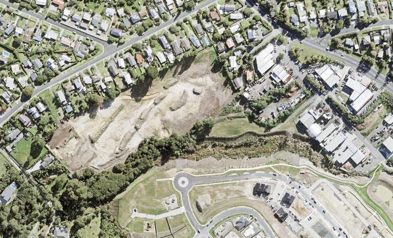 33 Whenuateitei Crescent, Stanmore Bay, Whangaparāoa - Carousel 1