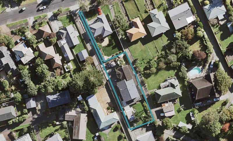 1/21 Batkin Road, New Windsor, Auckland - Carousel 1