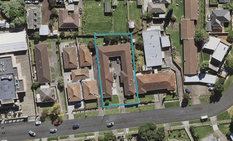 2/18 Wentworth Avenue, Papatoetoe, Auckland - Carousel 1