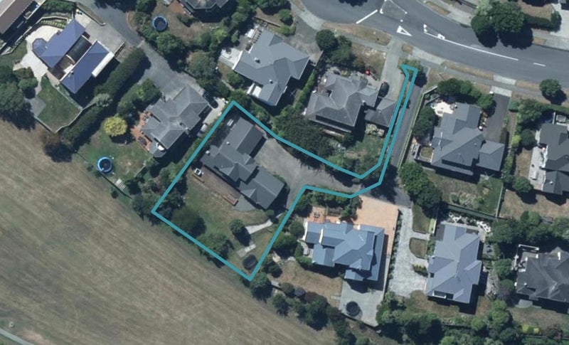 60A Joseph Banks Drive, Whitby, Porirua - Carousel 1