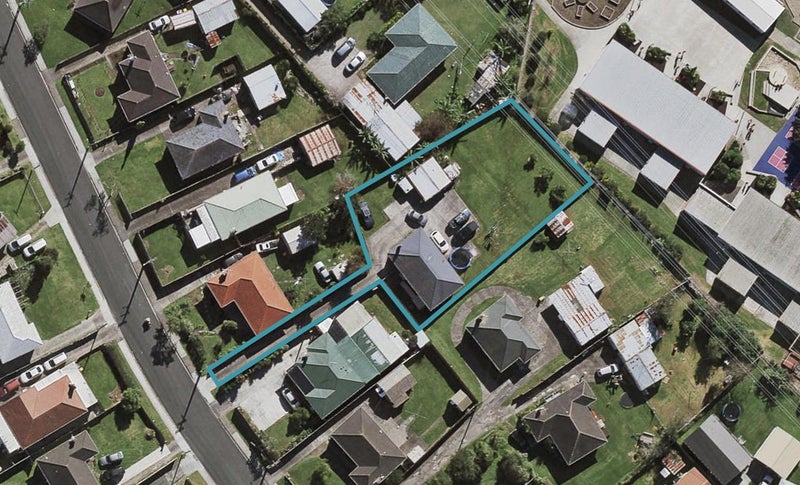 51 Ashton Avenue, Otara, Auckland - Carousel 1