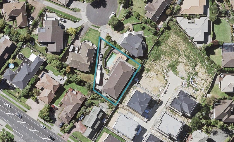 35 Leicester Parade, Somerville, Manukau - Carousel 1