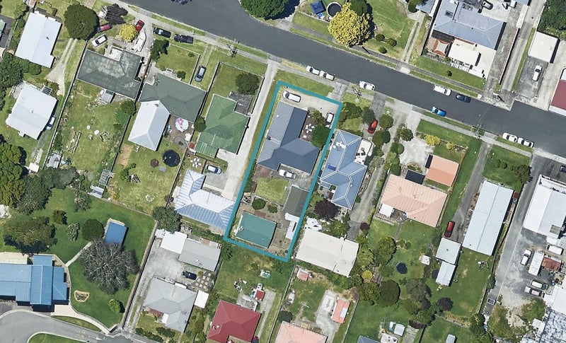 18 Merivale Road, Parkvale, Tauranga - Carousel 1