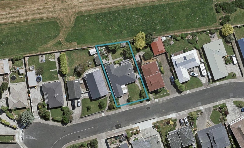 28 Orwell Crescent, Newfield, Invercargill - Carousel 1